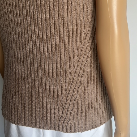 Armani Exchange Faux Fur Vest Sz Medium - Picture 15 of 16